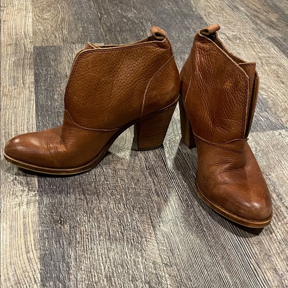 Lucky Brand Brown Leather Ankle Boots - Picture 3 of 6